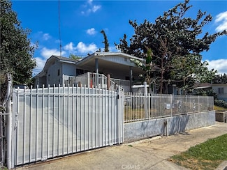 258 N Benton Way, Los Angeles, CA 90026