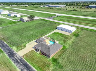 1709 S Sky St, Skiatook, OK 74070