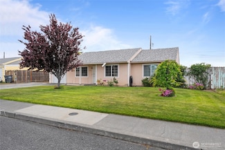 1223 Arnold Dr, Moses Lake, WA 98837