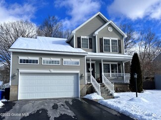 56 Bancker Ave, Schenectady, NY 12302