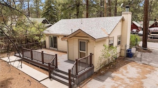 433 Conklin Rd, Big Bear Lake, CA 92315