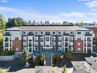 196 SE Spokane St Unit 404, Portland, OR 97202