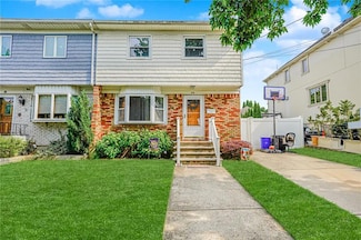 46 Mosely Ave, Staten Island, NY 10312