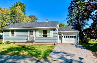 83 Granite St, Rockland, ME 04841