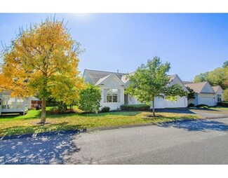 40 Brook Ln, Berlin, MA 01503