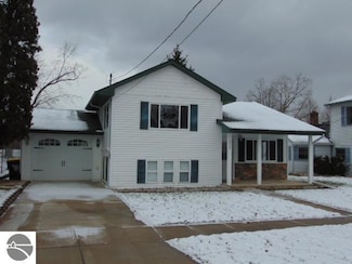 638 Church St, Grand Ledge, MI 48837