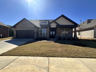 2152 Misty Dr, Cullman, AL 35058
