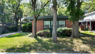 335 Oakwood St, Park Forest, IL 60466