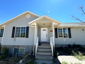 4468 N Pioneer Dr, Cedar City, UT 84721