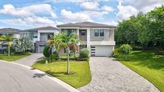 8115 Laurel Falls Dr, Boca Raton, FL 33496