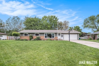 7475 Astronaut Ave, Jenison, MI 49428