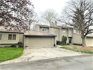 2416 Tanbark Oak Dr Unit 13, Flint, MI 48532