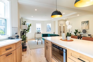 59 Dartmouth St Unit A, Somerville, MA 02145