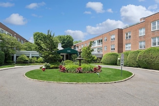 1390 Broadway Unit 118, Hewlett, NY 11557