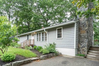 6 Tanglewood Dr, Dover, NH 03820