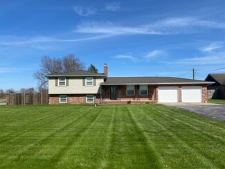 2505 N Mckinley Ave, Rensselaer, IN 47978