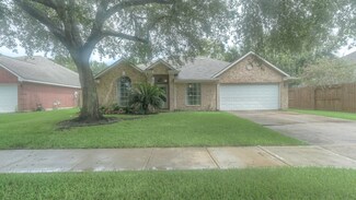 3627 Walden Dr, Pearland, TX 77584