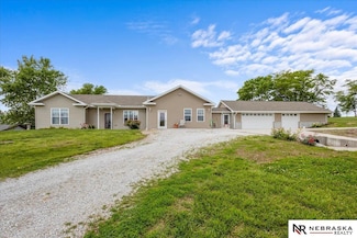 13994 156th St, Louisville, NE 68037
