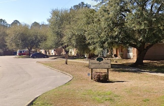 66 Gerald Robinson Dr, Notasulga, AL 36866