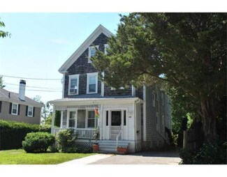 60 Prospect St, South Dartmouth, MA 02748