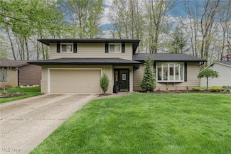 33373 Cromwell Dr, Solon, OH 44139