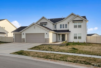 7437 E Dripping Springs Dr, Nampa, ID 83687