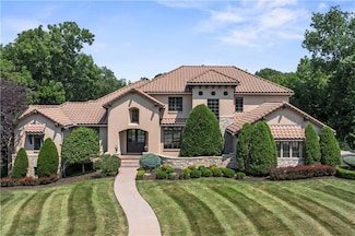 4501 N Hickory Ln, Kansas City, MO 64116
