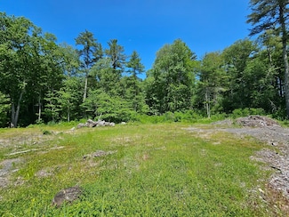 681 Wareham St, Middleboro, MA 02346