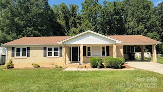 4841 Greenwood Dr, Gastonia, NC 28052