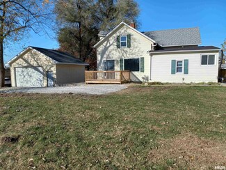 915 35th Ave, Rock Island, IL 61201