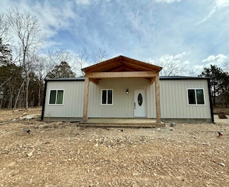 290 Mockingbird Ln, Shell Knob, MO 65747