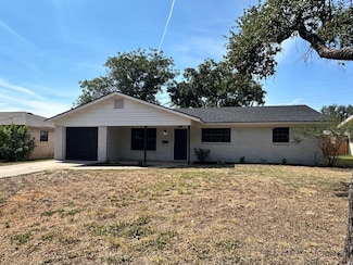 233 Robin Hood Trail, San Angelo, TX 76901