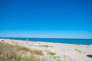 2565 S Blvd Unit 2060, Palm Beach, FL 33480
