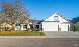 586 S Red Oak Ave, Kuna, ID 83634