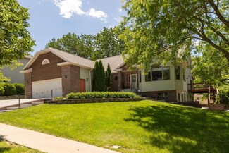 1006 Baird Ln NE, Rochester, MN 55906