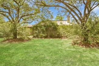 806 Shadow Ln, Pasadena, TX 77506