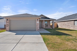 1605 N Clinton Ave, Lubbock, TX 79416