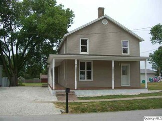 110 S State Rd, Mendon, IL 62351