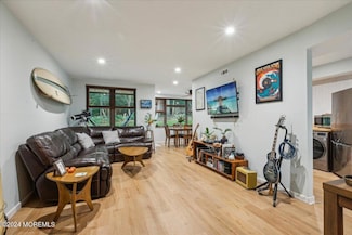 200 Portland Rd Unit E16, Highlands, NJ 07732