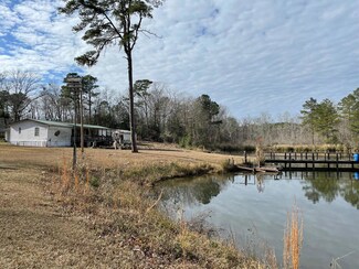 103 Santee Ln, Elloree, SC 29047