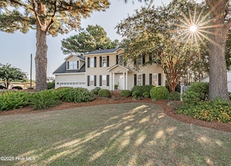 2507 Royal Dr, Winterville, NC 28590