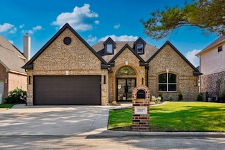 2057 S Shore Blvd, Montgomery, TX 77356