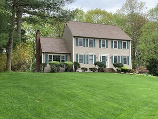 9 Landau Ln, Merrimac, MA 01860