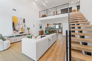 11314 Victory Blvd, Los Angeles, CA 91606