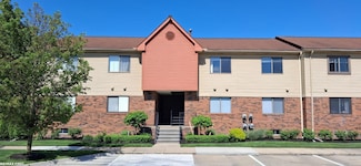 38770 Lanse Creuse St, Harrison Township, MI 48045