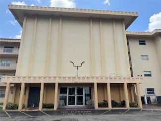 4151 NW 41st St Unit 109, Lauderdale Lakes, FL 33319