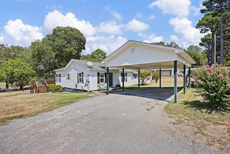 1207 E Rock St, Morrilton, AR 72110