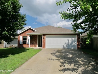 207 N Adams Ave, Joplin, MO 64801
