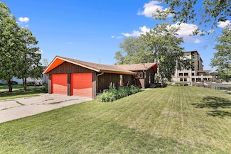 6411 Winnequah Rd, Monona, WI 53716
