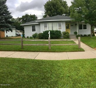 644 Spring Ave NE, Grand Rapids, MI 49503